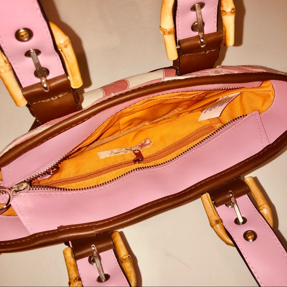 Cute Small Roxy Purse - Picture 3 of 6